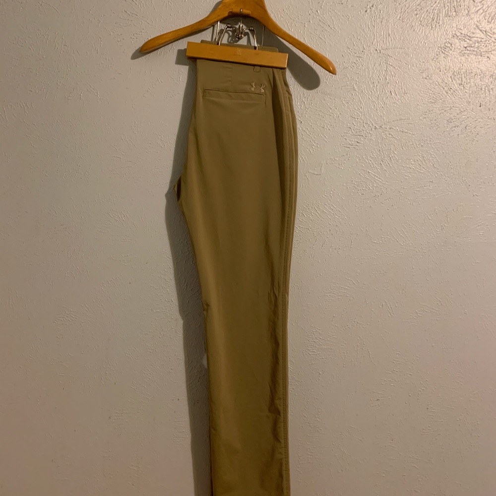 Under Armour khaki golf pants